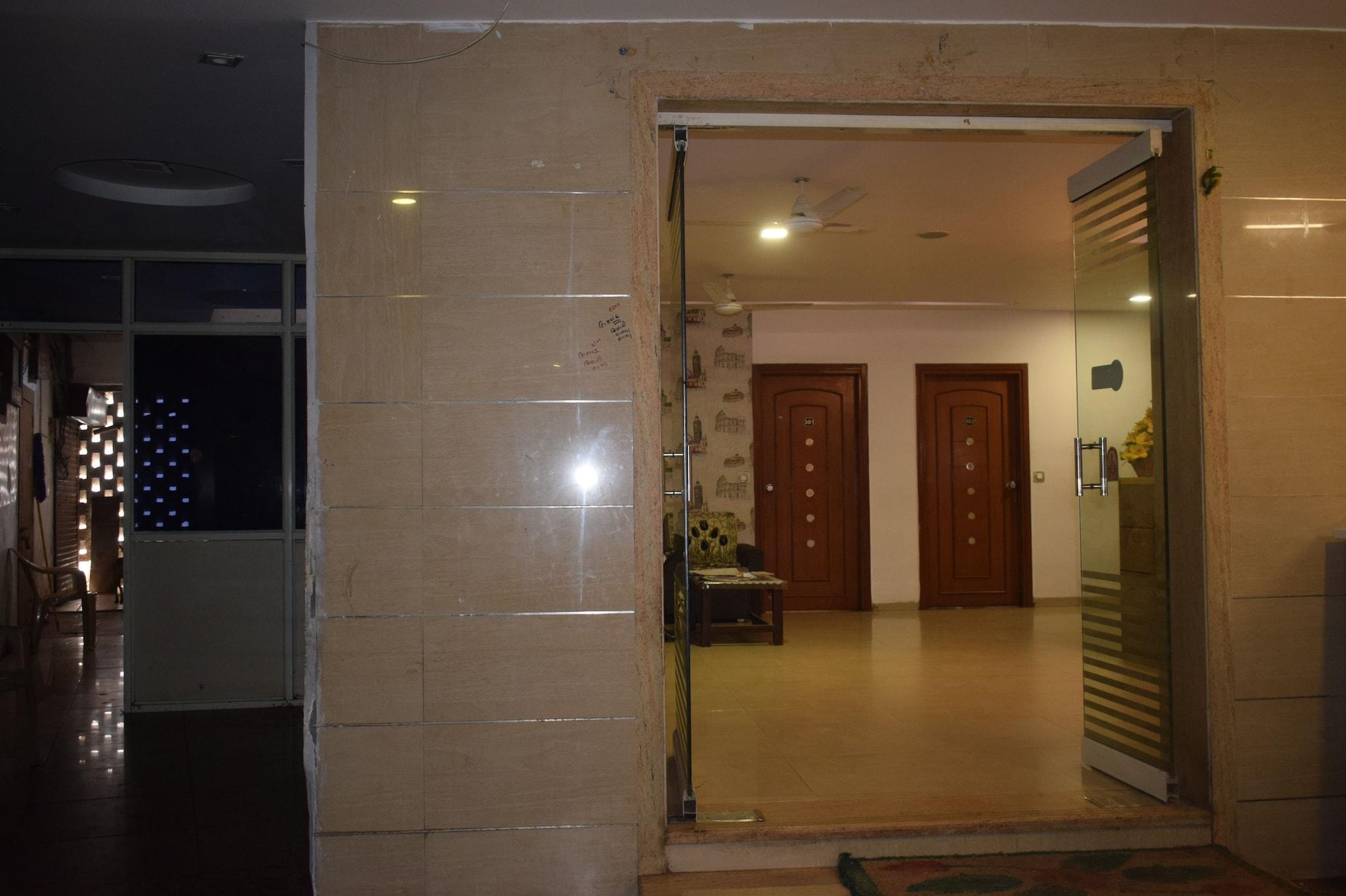 Fabhotel Kadamb Inn Ahmedabad Eksteriør billede